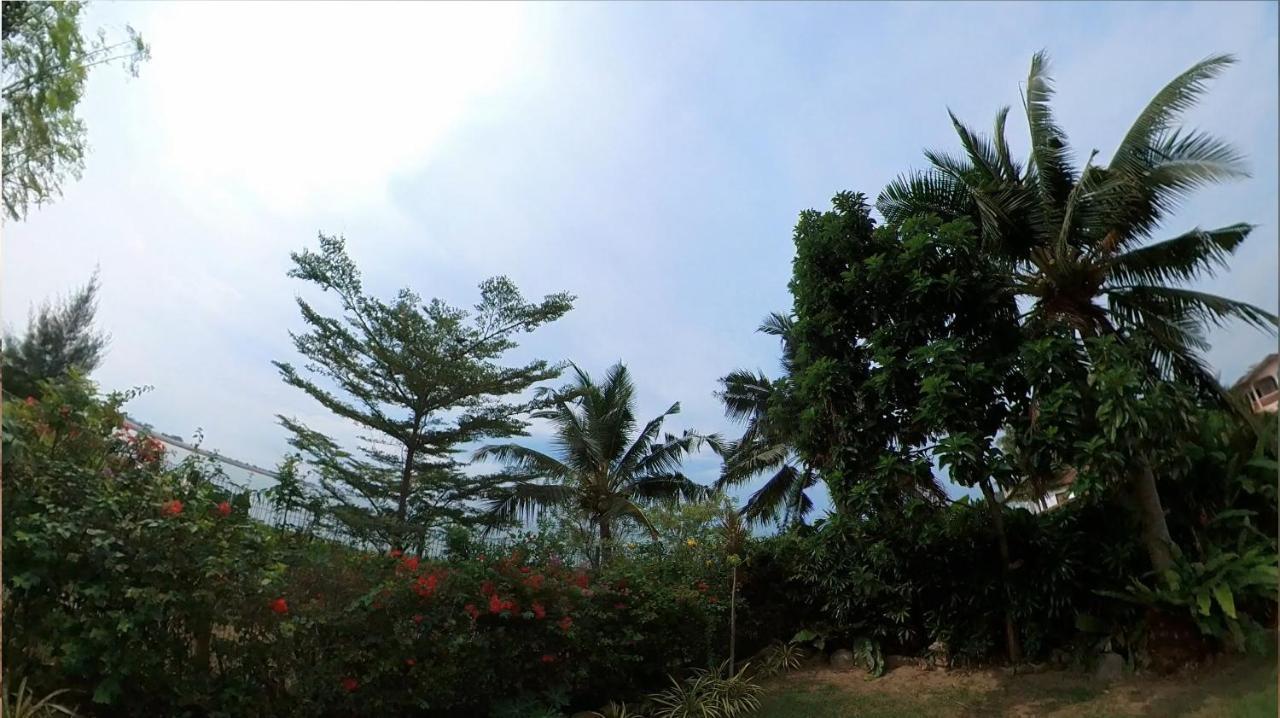 Melaka Beachfront Villa With Pool מראה חיצוני תמונה