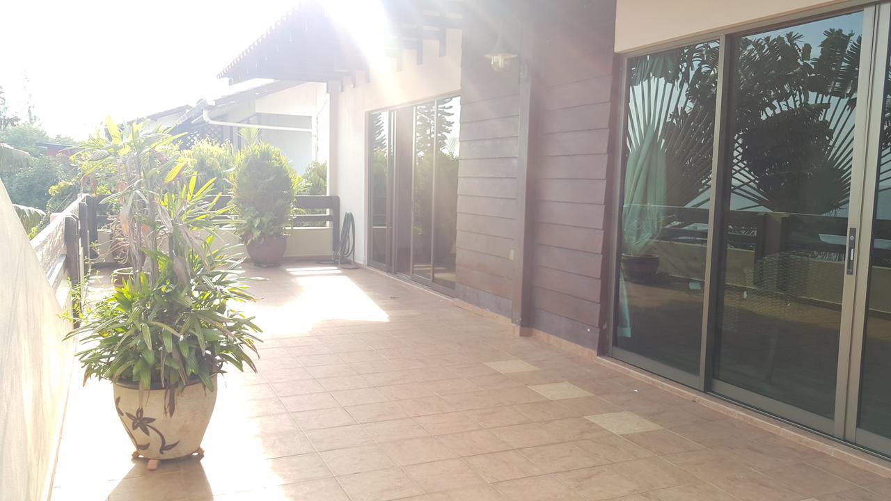 Melaka Beachfront Villa With Pool מראה חיצוני תמונה