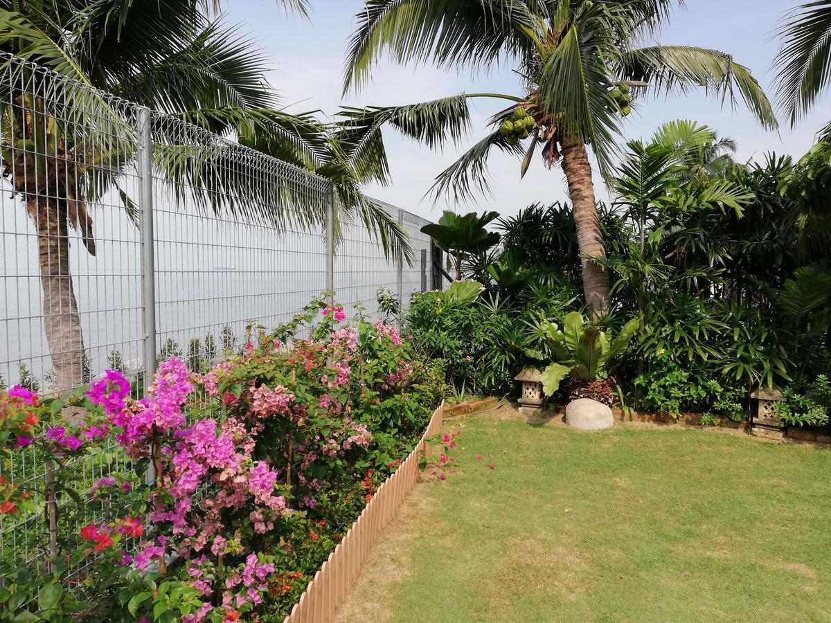 Melaka Beachfront Villa With Pool מראה חיצוני תמונה